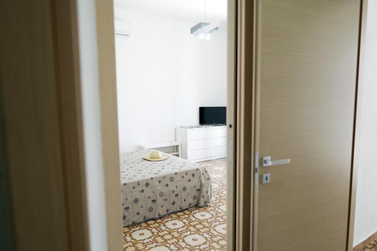 Sole Mare - Casa Vacanze Chiavarello Ликата Экстерьер фото